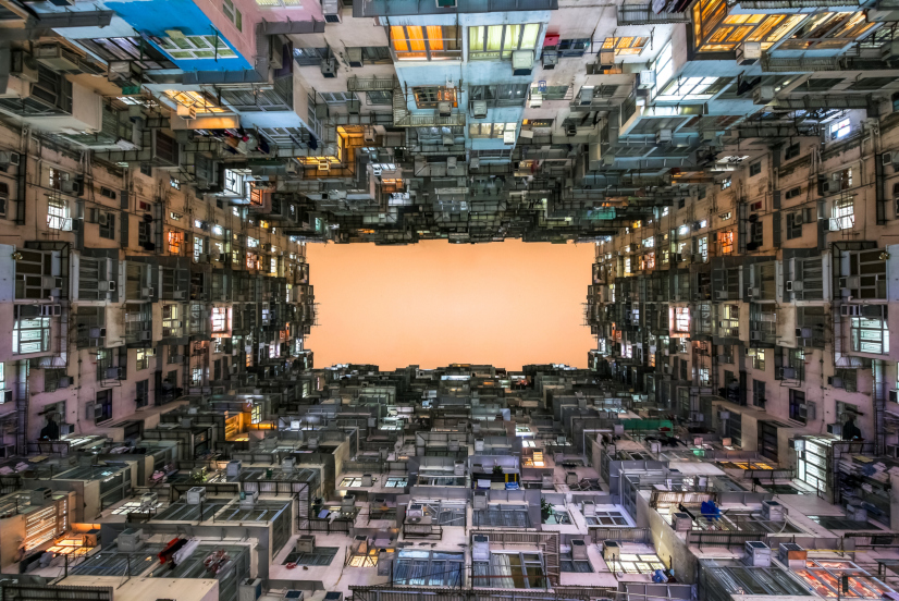 Hongkong Wohnblock Blick zum Himmel in der Nacht