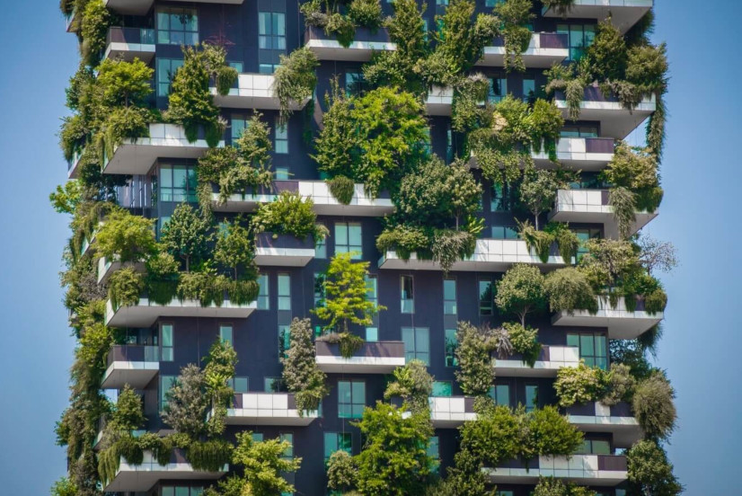 Green Building, a high-rise building with plants
